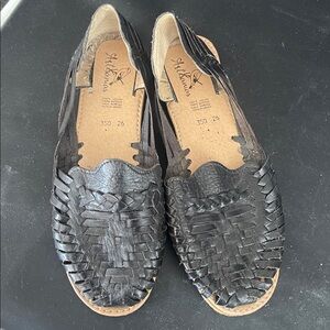 Women’s Black Aetesanias Mexican Huaraches Sandals Sz 26 (US 9.5/10)